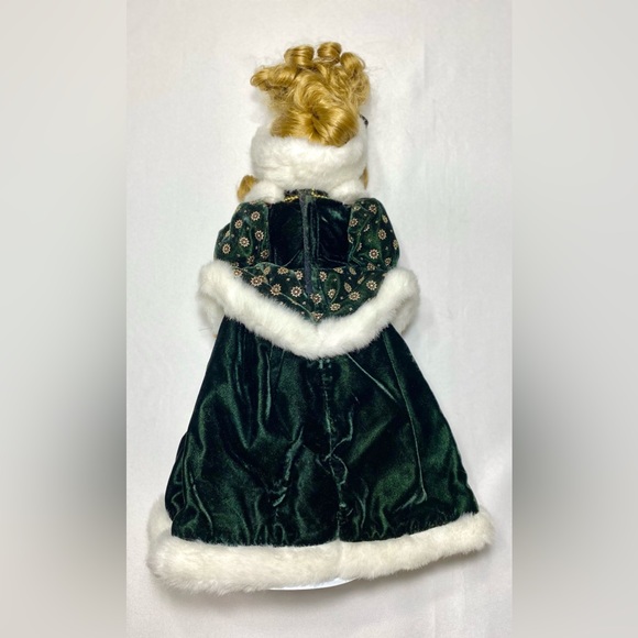 Brass Key Victorian Rose Collection Genuine Porcelain Doll Special Ed 1997 - Picture 5 of 9